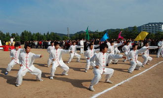 我校第十屆學(xué)生田徑運(yùn)動(dòng)會(huì)隆重開(kāi)幕