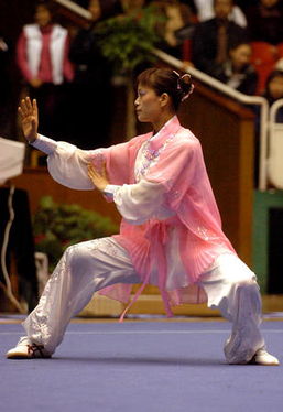 女子武術套路預賽 張芳獲太極拳第三名